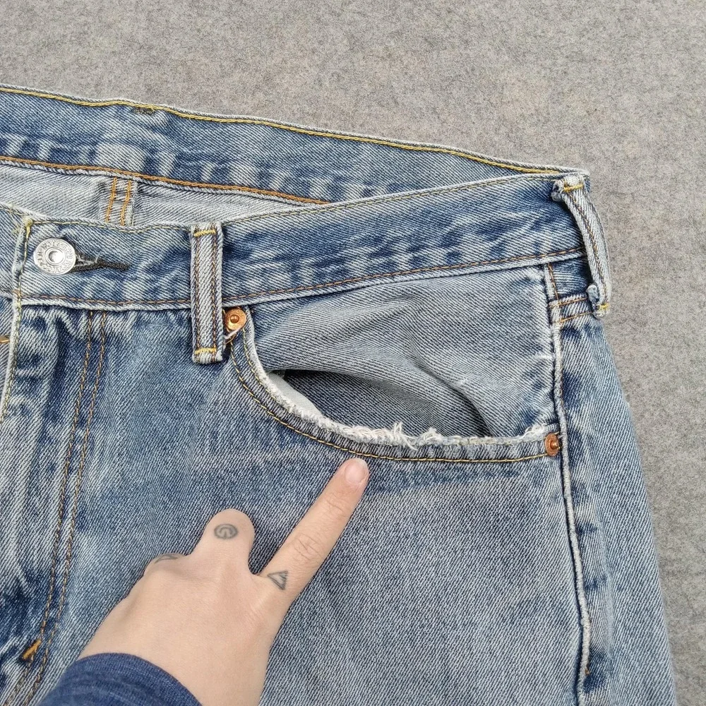 Levis 501 Jeans Mens‎ 36x29 Light Wash Blue Regular Straight Denim Distressed